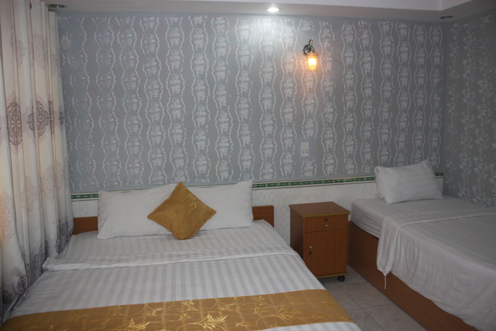 Koniko Hotel Хошимін Екстер'єр фото