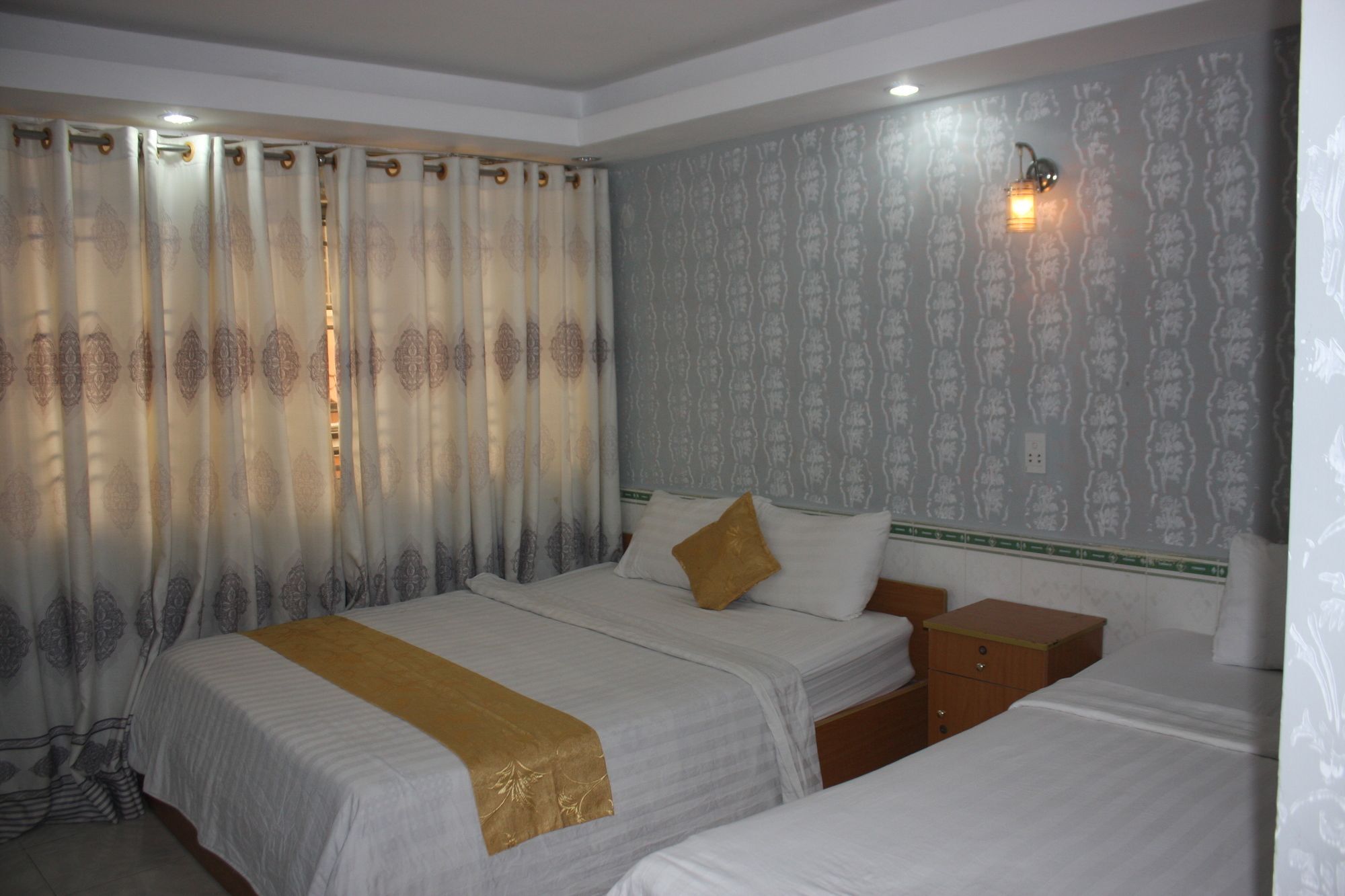 Koniko Hotel Хошимін Екстер'єр фото