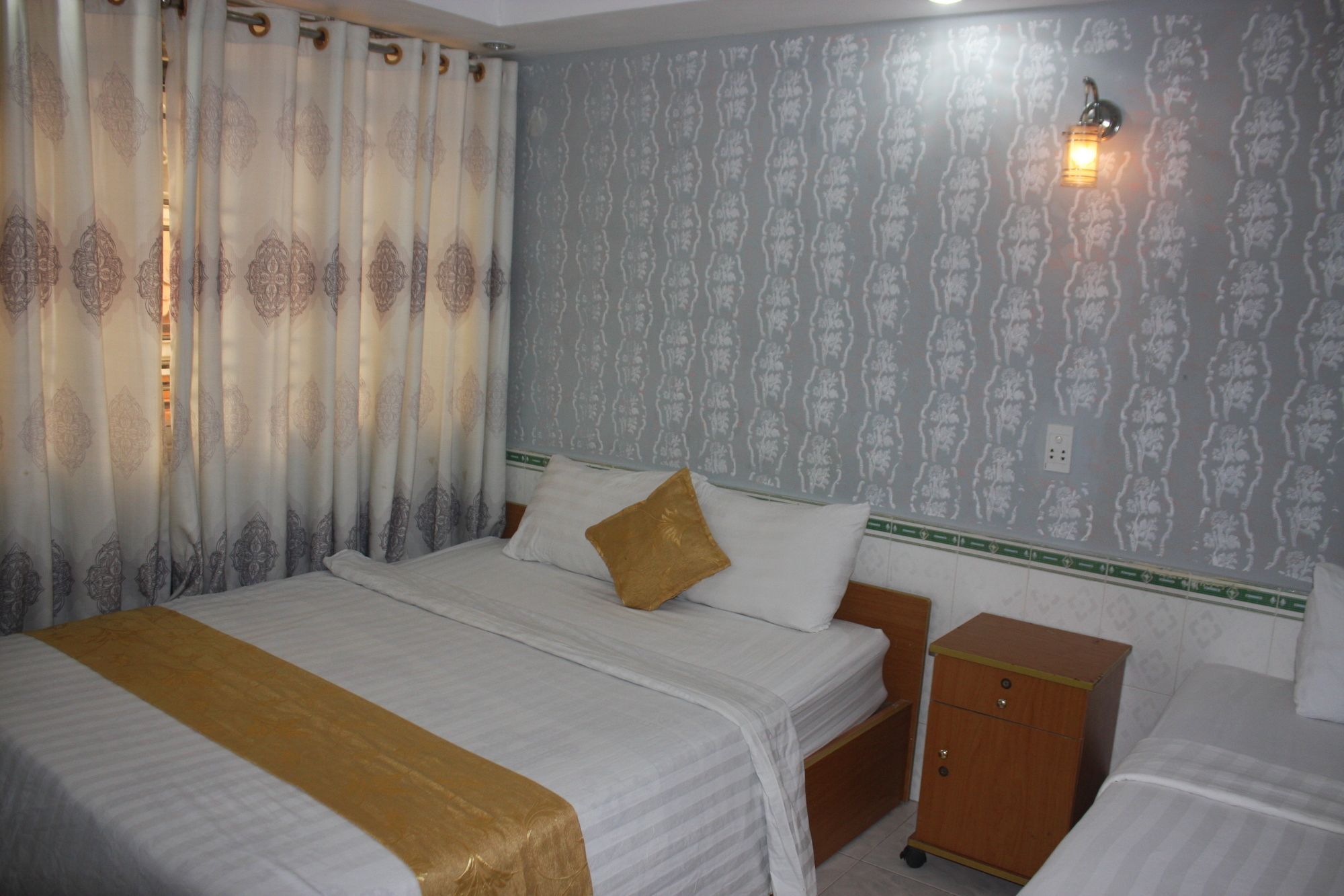 Koniko Hotel Хошимін Екстер'єр фото